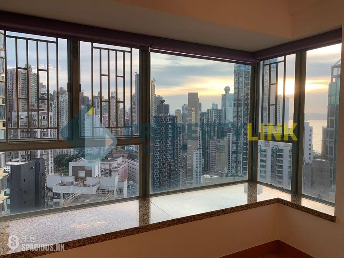 Sheung Wan - Queen's Terrace 01