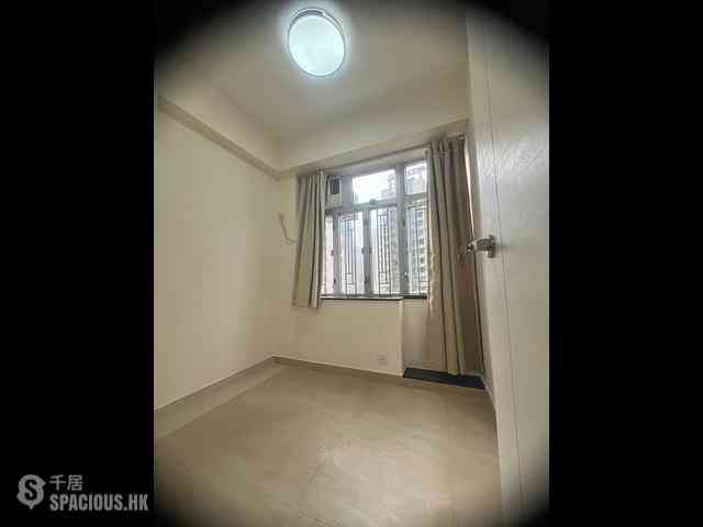 Wan Chai - Antung Building 07