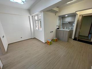 Sai Ying Pun - Wing Fong Mansion 03