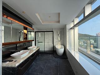 Wong Chuk Hang - Marinella 13