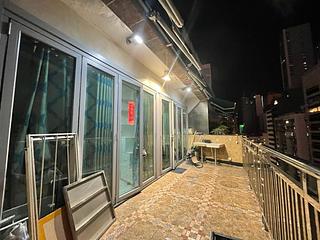 Wan Chai - Yau Kwong Building 07