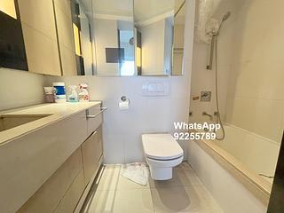 Mid Levels Central - Soho 38 07