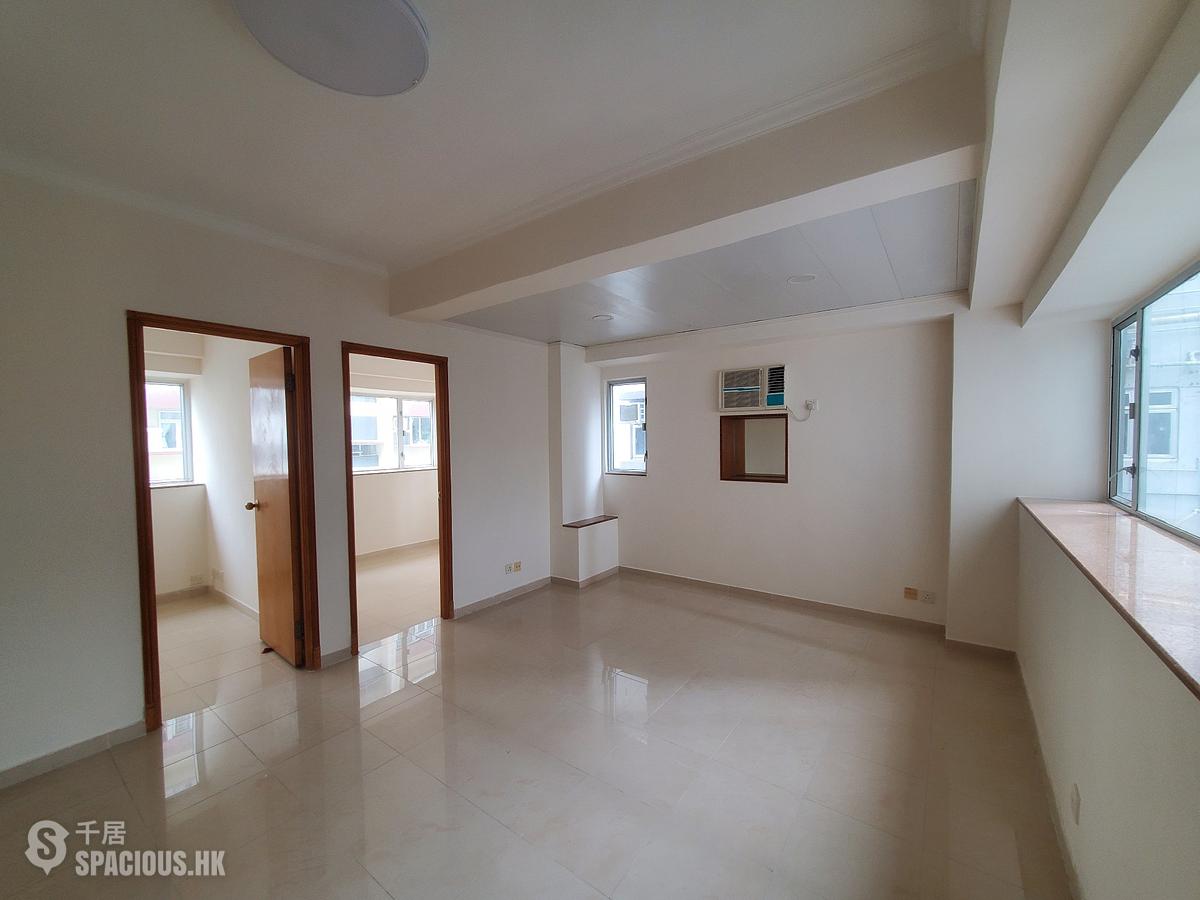 Happy Valley - 16-22, King Kwong Street 01