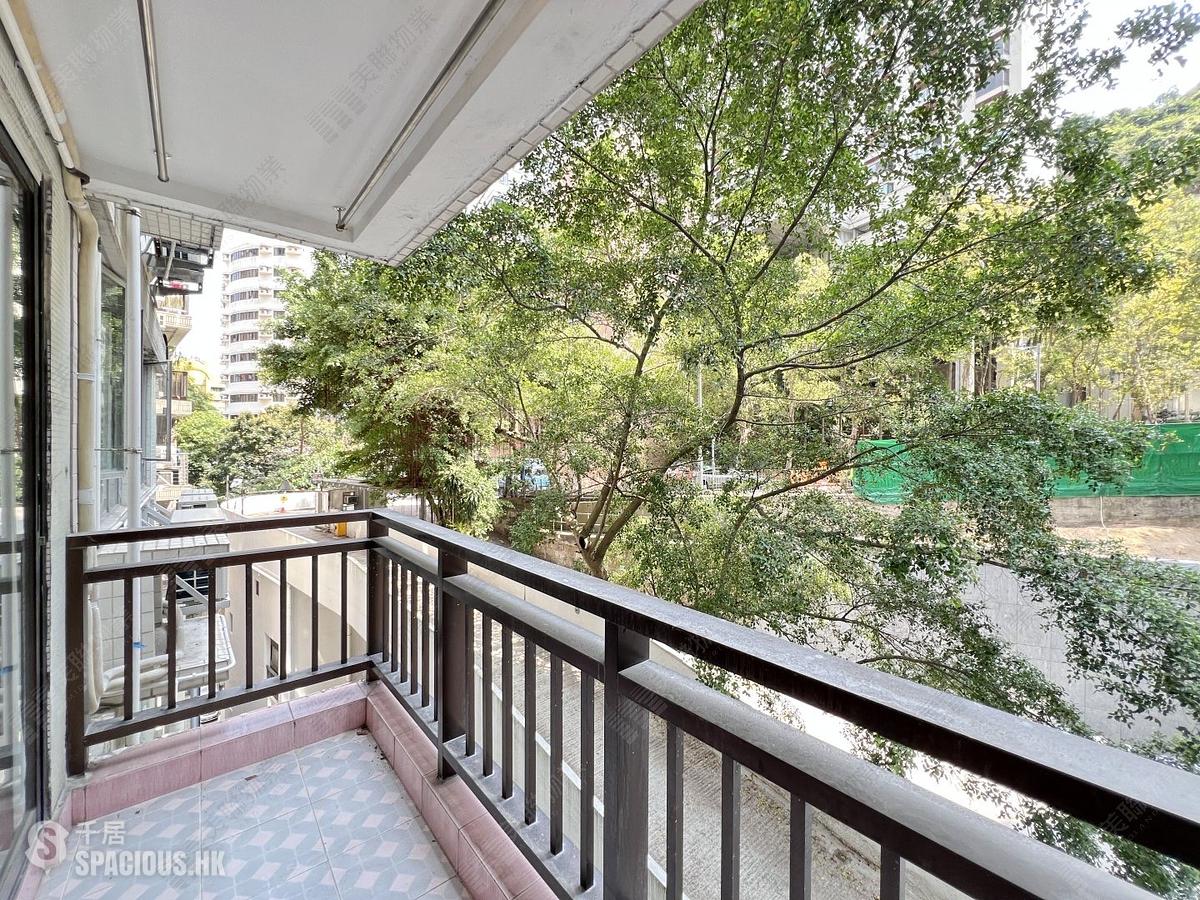 Wan Chai - Phoenix Court Block 2 01