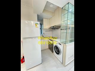 Sheung Wan - Queen's Terrace 02