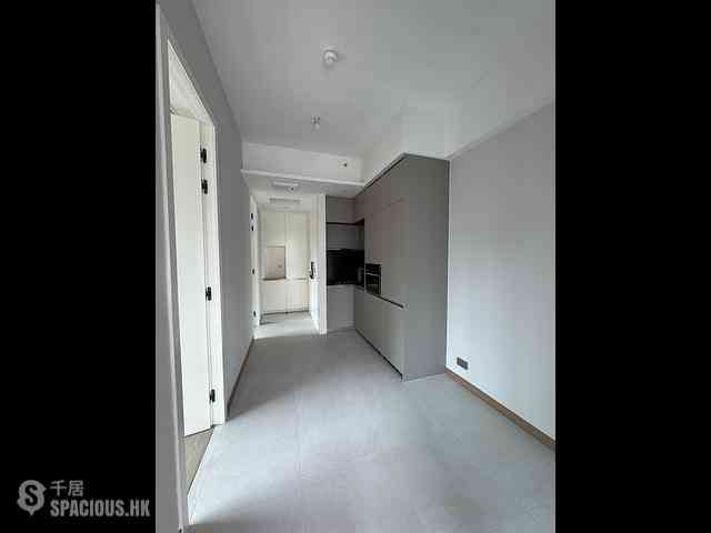 Hung Hom - Midtown South (Baker Circle One) 02