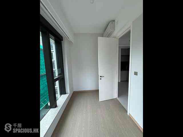 Hung Hom - Midtown South (Baker Circle One) 08