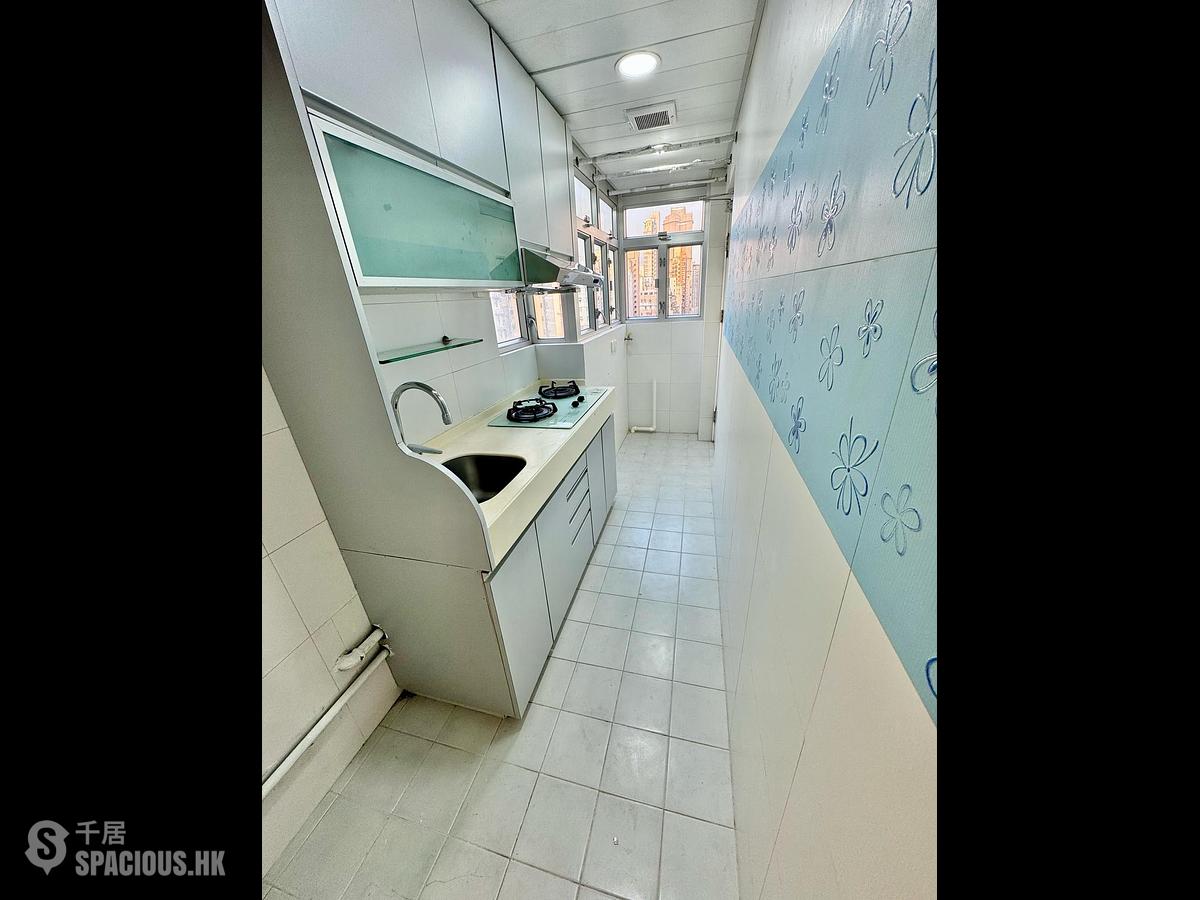 North Point - Hung Yat Building 01