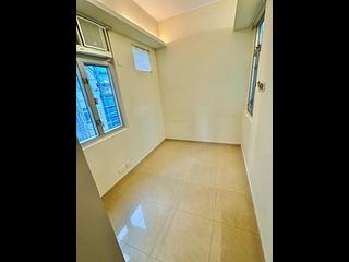 North Point - Hung Yat Building 08