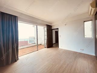The Peak - Sunshine Villa 03