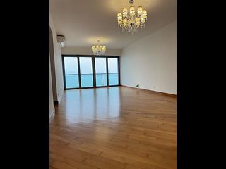 Cyberport - Residence Bel-Air Phase 2 South Tower Block 7 04