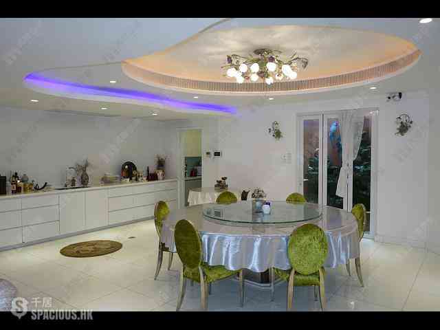 The Peak - Peak Villas 03