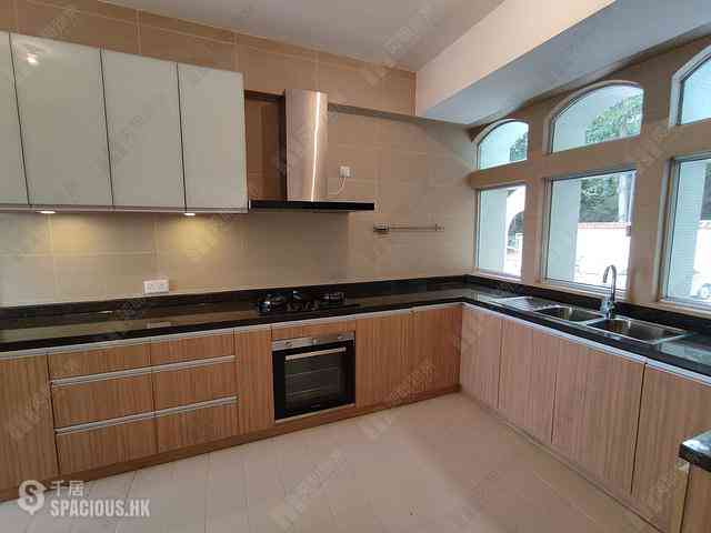 Repulse Bay - 24, Repulse Bay Road 07