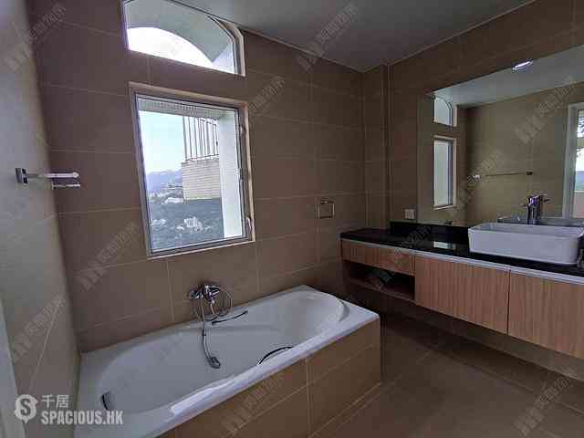 Repulse Bay - 24, Repulse Bay Road 08