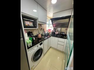 Sheung Wan - Queen's Terrace 03