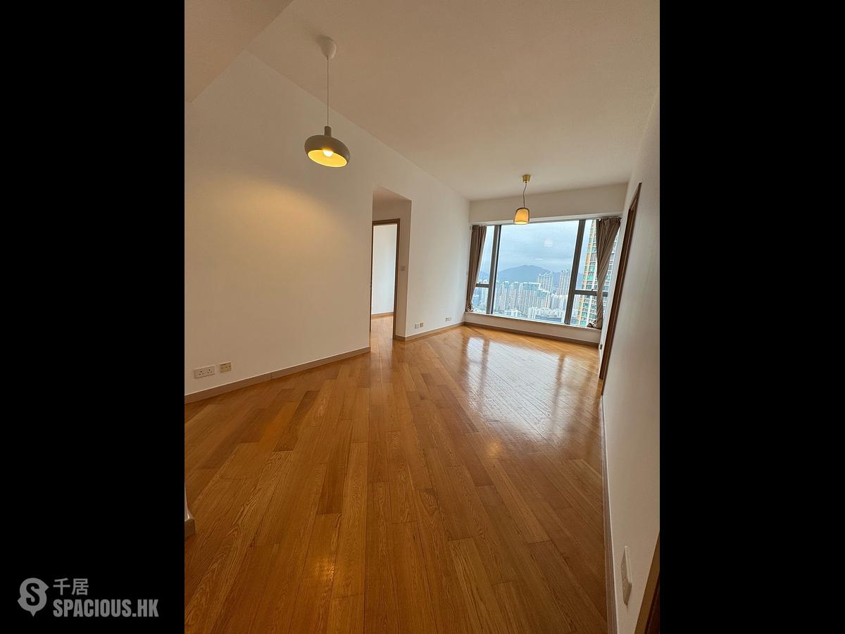 West Kowloon - The Cullinan (Tower 21 Zone 2 Luna Sky) 01
