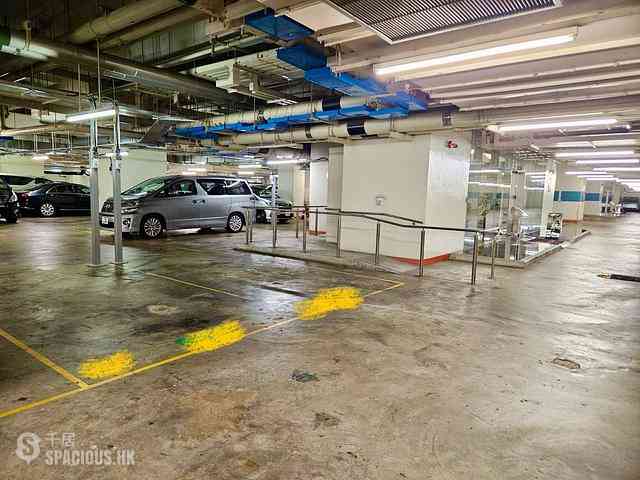 West Kowloon - The Waterfront Phase 1 Block 1 02