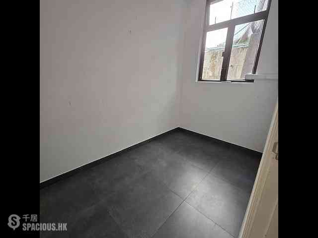 Repulse Bay - South Bay Villas Block D 06