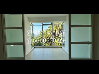 The Peak - Strawberry Hill 05