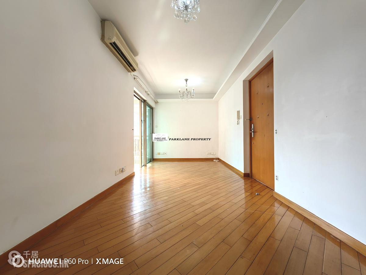 Wan Chai - The Zenith 01