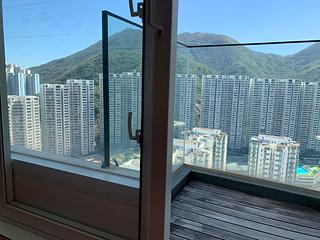 Quarry Bay - The Orchards Block 2 02