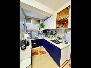 Sai Ying Pun - Yuk Ming Towers 11