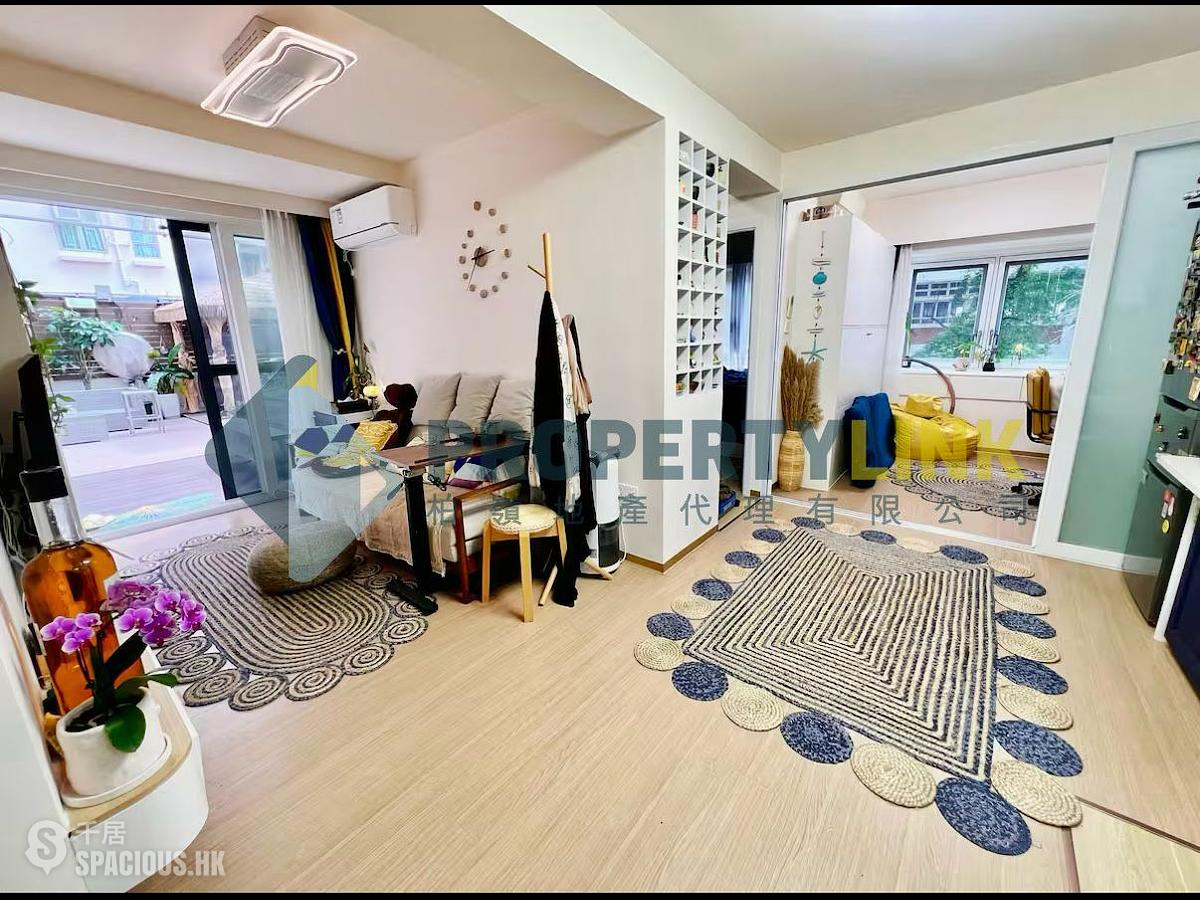 Sai Ying Pun - Yuk Ming Towers 01