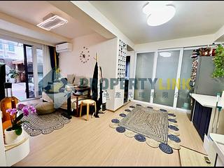 Sai Ying Pun - Yuk Ming Towers 02