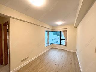 Wan Chai - Brilliant Court 06