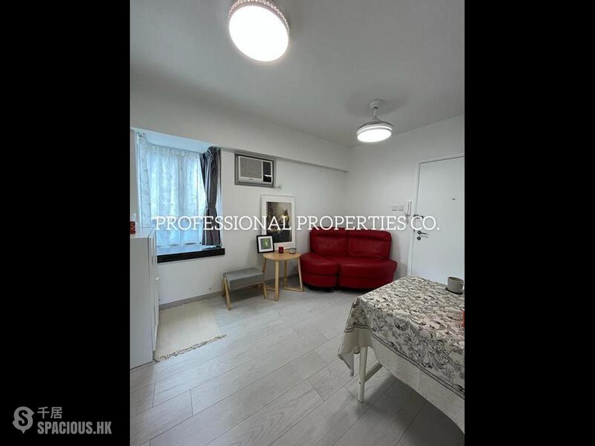 Mid Levels Central - Windsor Court 01