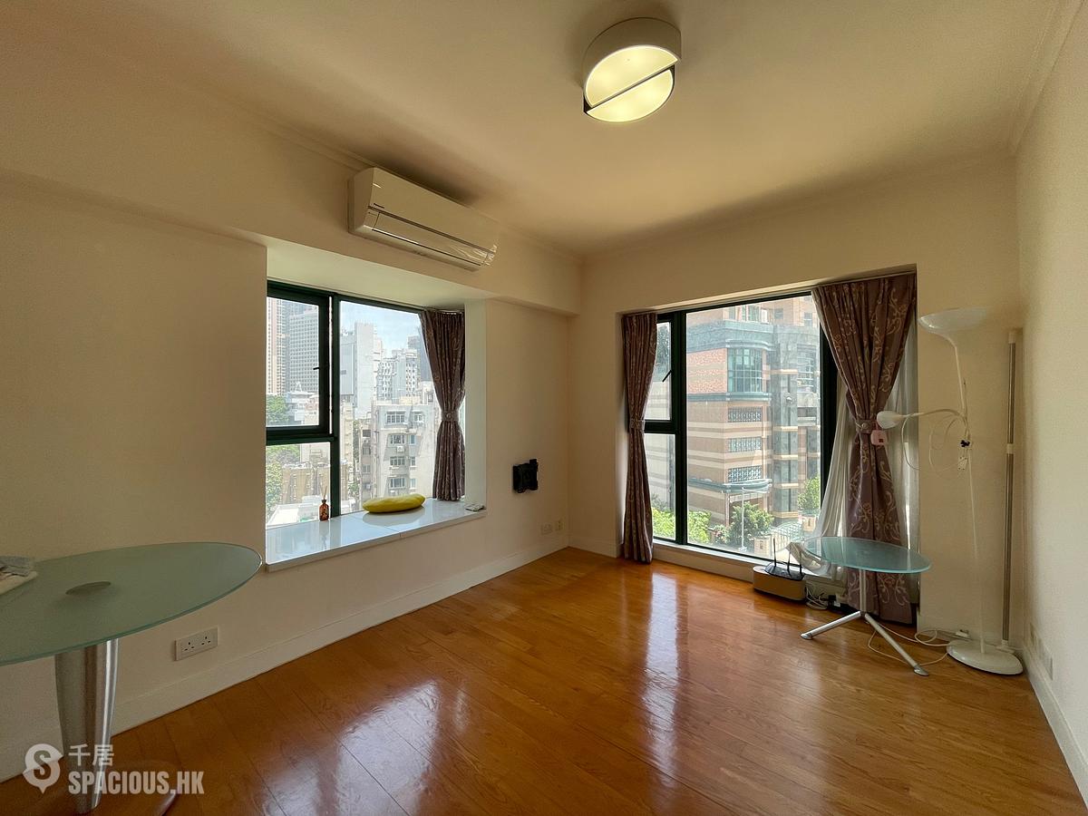 Kennedy Town - University Heights 01