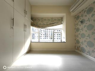 Happy Valley - Le Cachet 06