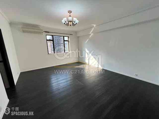 Causeway Bay - Fontana Gardens Block 14-17 06