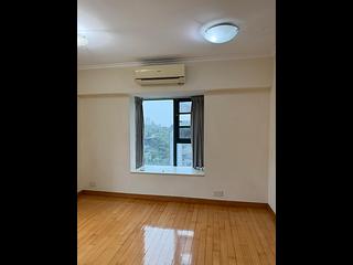 Kennedy Town - University Heights Block 2 02