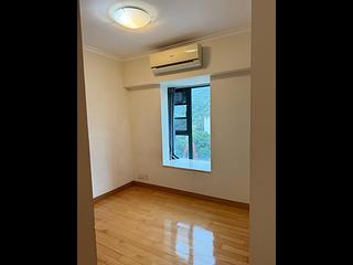 Kennedy Town - University Heights Block 2 04