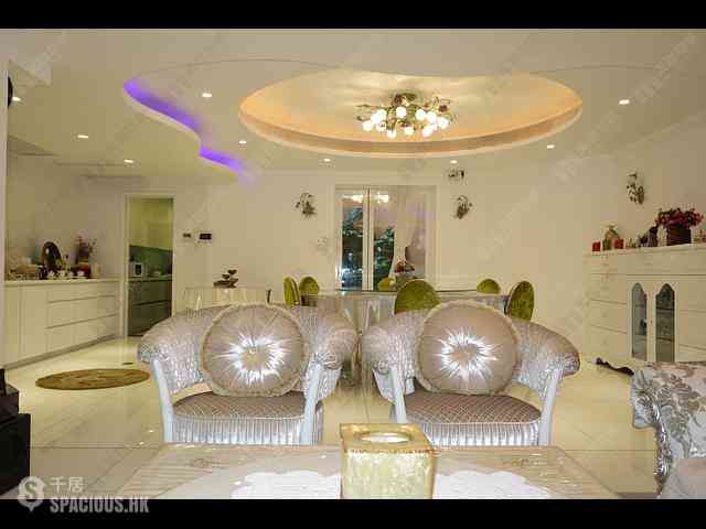 The Peak - Peak Villas 01
