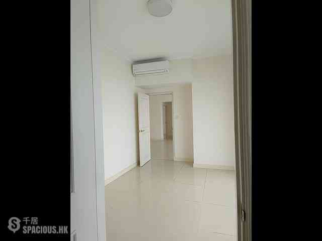 Whampoa Garden - Harbourfront Landmark 10