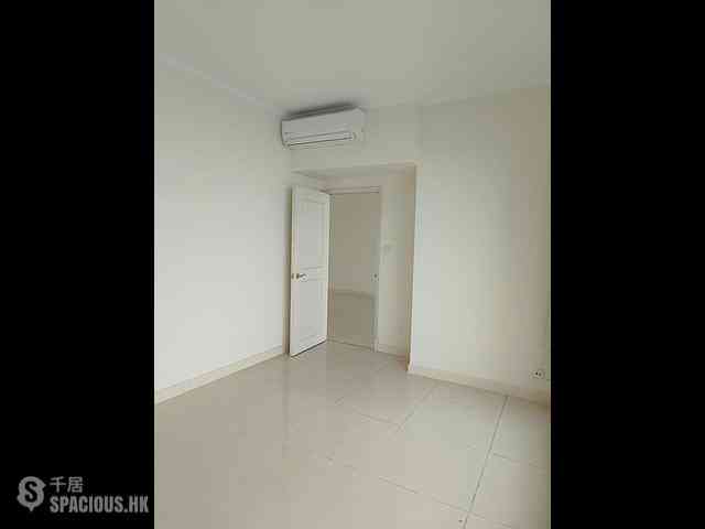 Whampoa Garden - Harbourfront Landmark 12
