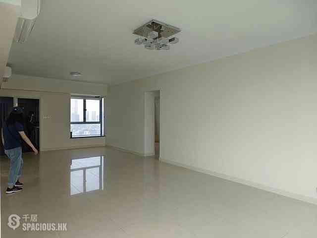 Whampoa Garden - Harbourfront Landmark 15