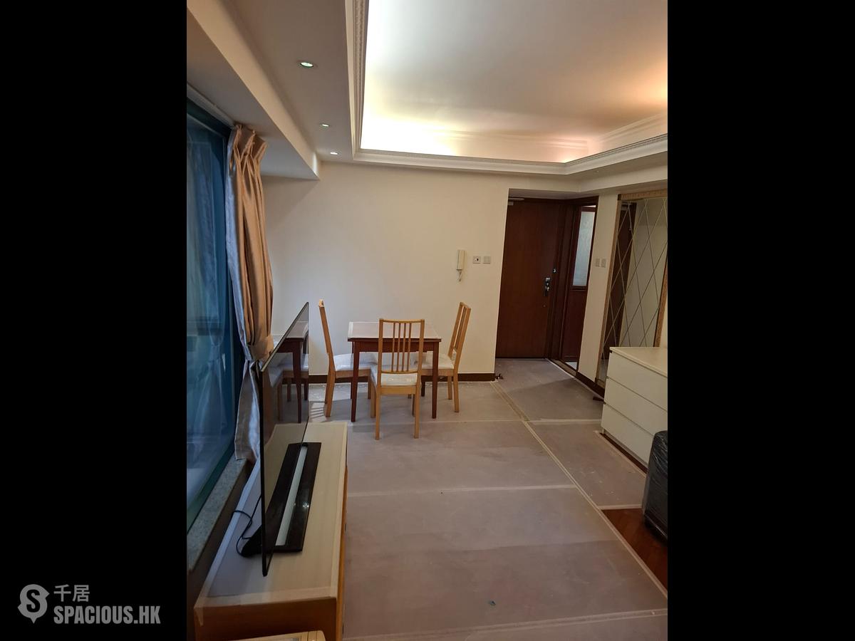 Causeway Bay - The Grandeur 01