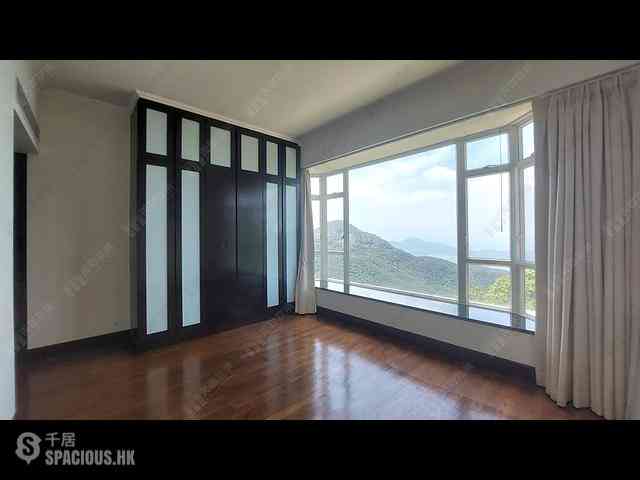 The Peak - The Mount Austin Block 3 06