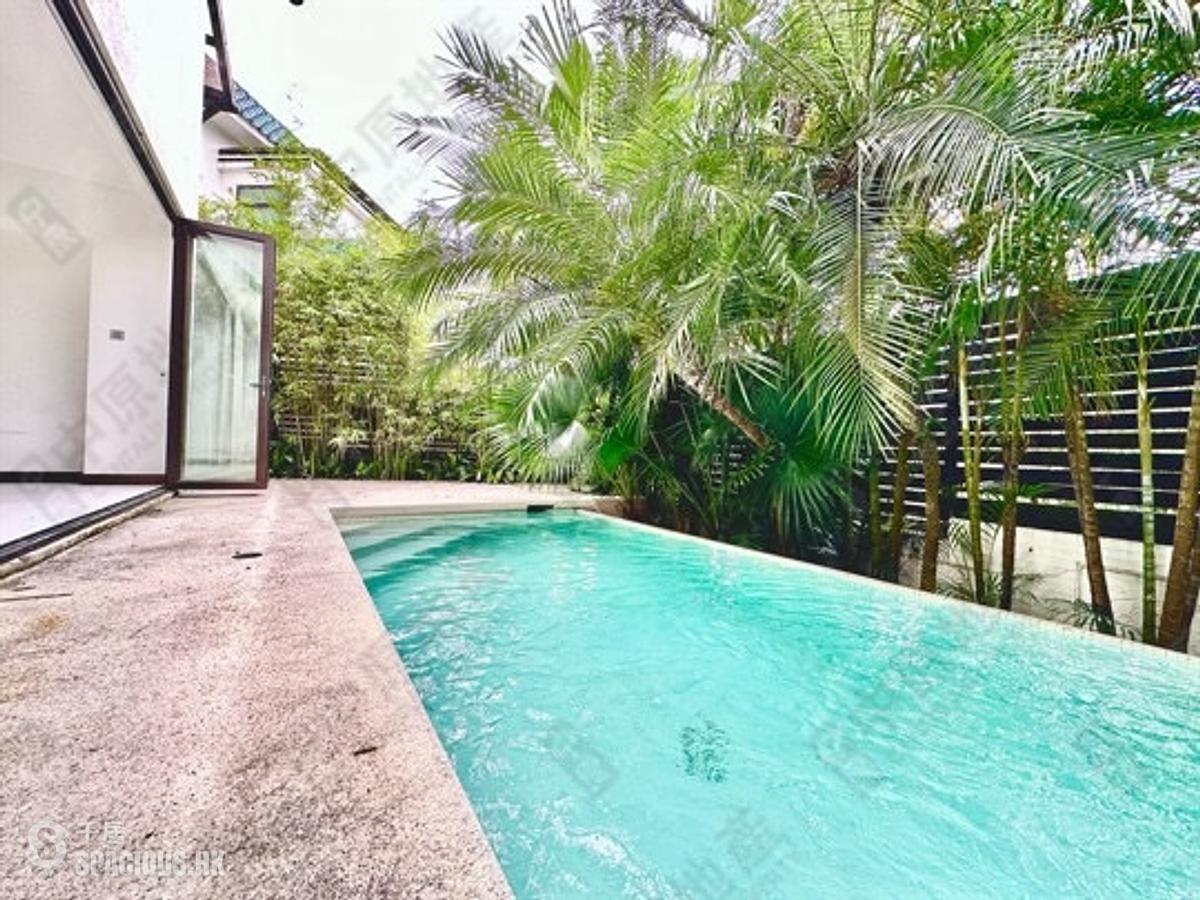 Clear Water Bay - The Green Villa 01