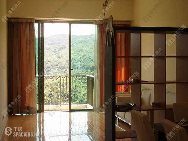 Tsuen Wan - The Cairnhill Phase 1 Block 2 02