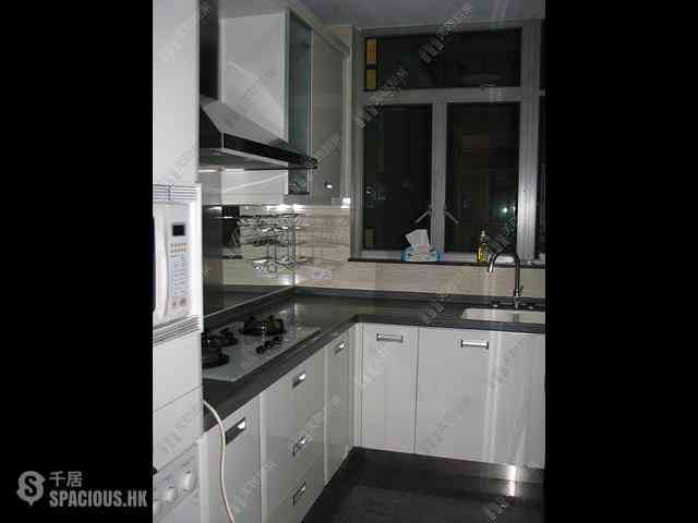Tsuen Wan - The Cairnhill Phase 1 Block 2 05