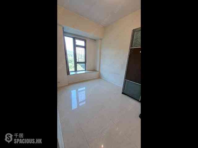 Tsuen Wan - The Cairnhill Phase 1 Block 1 03