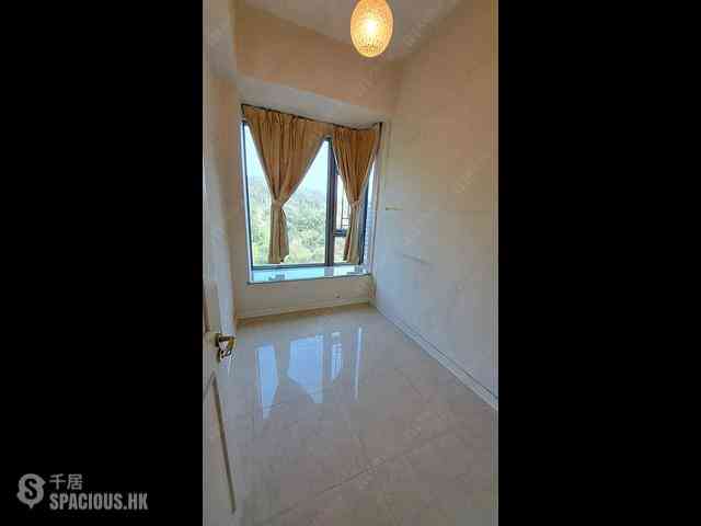 Tsuen Wan - The Cairnhill Phase 1 Block 1 04