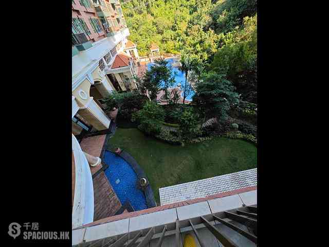 Tsuen Wan - The Cairnhill Phase 1 Block 7 08