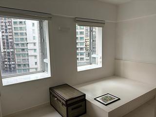 Mid Levels Central - Windsor Court 05