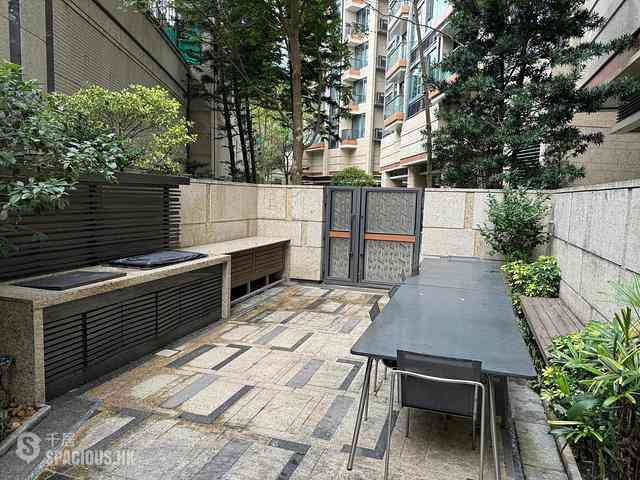 Ho Man Tin - Ultima Phase 1 Tower 6 06