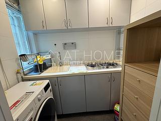 Mid Levels Central - Woodland Court 07